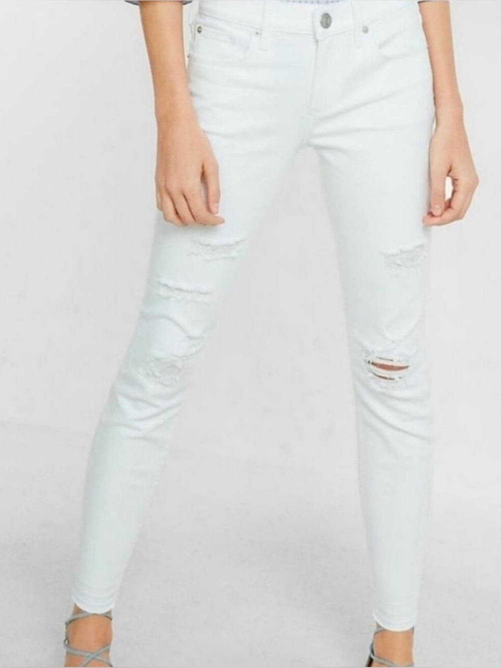 Express White Skinny Ankle Distressed Jeans, Size 8 - Picture 2 of 13